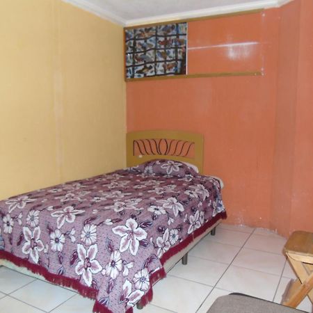 קצאלטננגו Hotel "Posada La Terraza Del Centro" מראה חיצוני תמונה